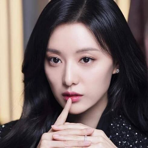 Kim Ji Won 18