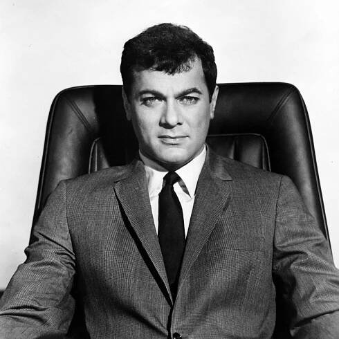 GettyImages-104579456 What Happened to Tony Curtis? Inside the Life and Career of the Actor