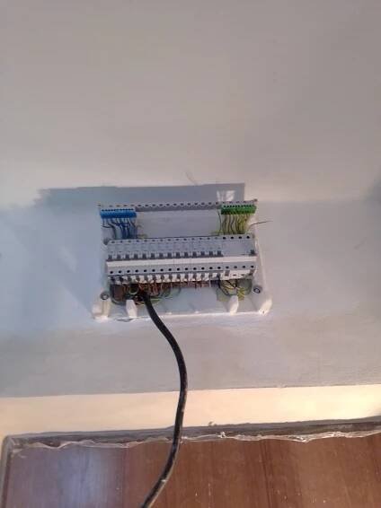 Nová elektroinstalace v panelovém bytě (hrubá část)
