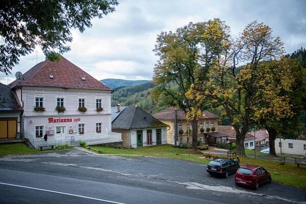 Obec Smolník je nepoznaný skvost, ktorý roky čaká na zmenu, píše v reportáži Dávid Gabera....
