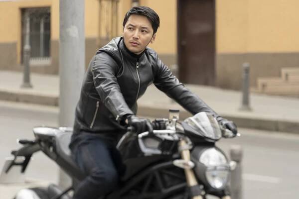 Taijó wa ugokanai - Z filmu - Yo-han Byeon