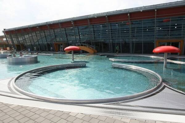 Vstupné do nového aquaparku na Brněnsku bude necelá pětistovka