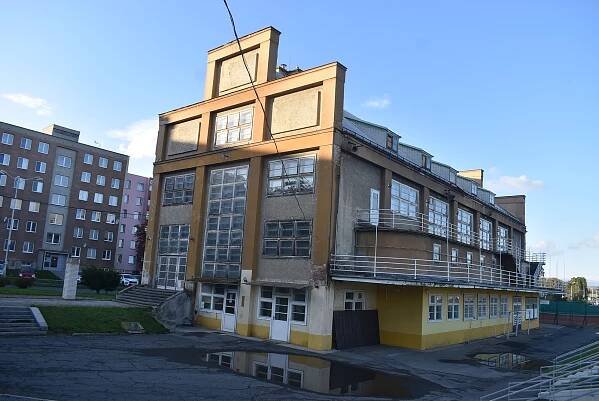 Sokolovna je architektonický skvost Krnova. Její rekonstrukce právě začíná