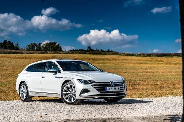 Volkswagen Arteon Shooting Brake eHybrid: Krása, ticho a pohodlí - roadblog.cz