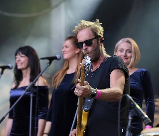 Velkolepý koncert: Ve Slavkově zazpíval Sting i jeho syn. Najdete se u pódia?