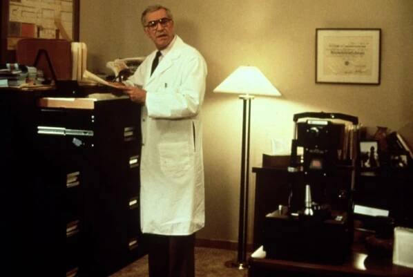 CRIMES AND MISDEMEANORS, Martin Landau, 1989