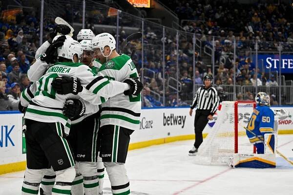 NHL: Dallas Stars at St. Louis Blues