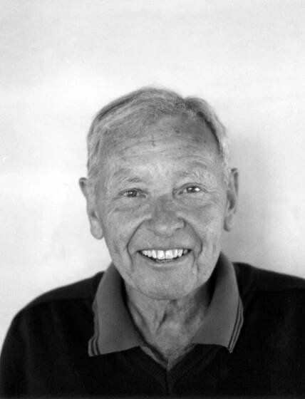 Professor Graeme Laver FRS ’47 † - OIGA