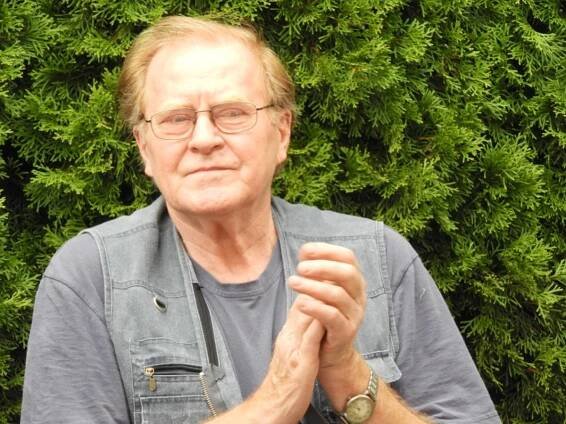 Knihovna ve Vrdech nese jméno zbyslavského rodáka Františka Lorence