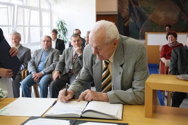 Další legenda v dukláckém nebi. Zemřel šestinásobný mistr ligy Josef Vacenovský