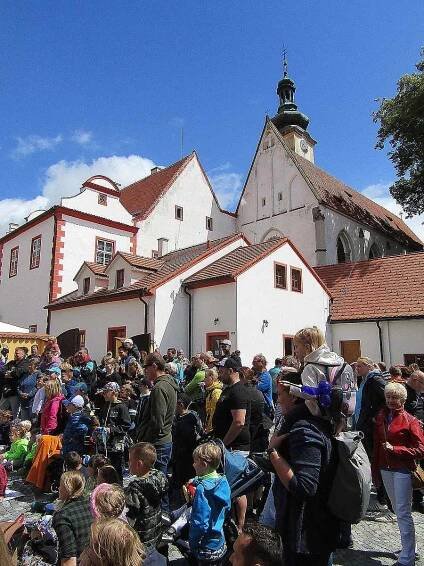 V Borovanech u Českých Budějovic se od 9. do 10. července uskutečnil rodinný festival Borůvkobraní. Po dvouleté přestávce se na pestrý program vrátila i soutěž o největšího jedlíka borůvkových knedlíků.