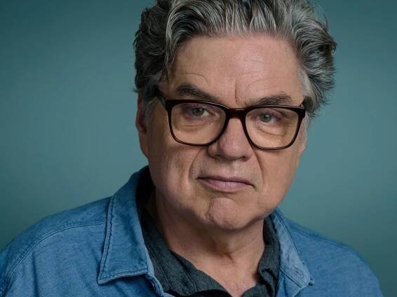 How Oliver Platt moonlights on 'The Bear,' while still clocking in at 'Chicago Med'