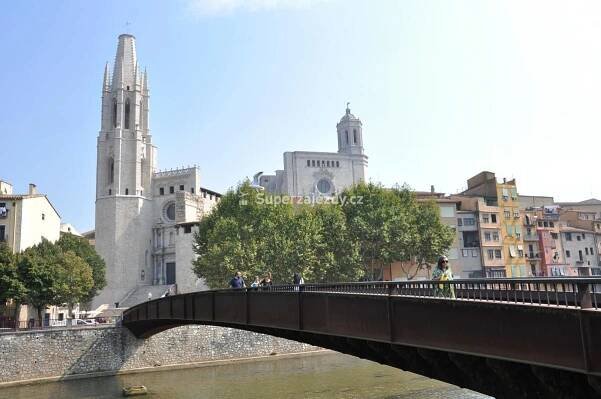 BARCELONA A GIRONA S POBYTEM U MOŘE - Španělsko - Poznávací zájezdy | Superzajezdy.cz