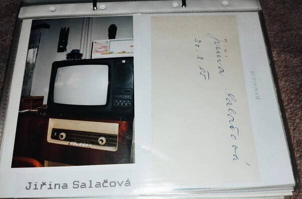 Jiřina Salačová. Originální autogram.