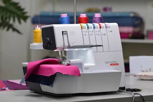 overlock a coverlock Bernette 68 Airlock-8