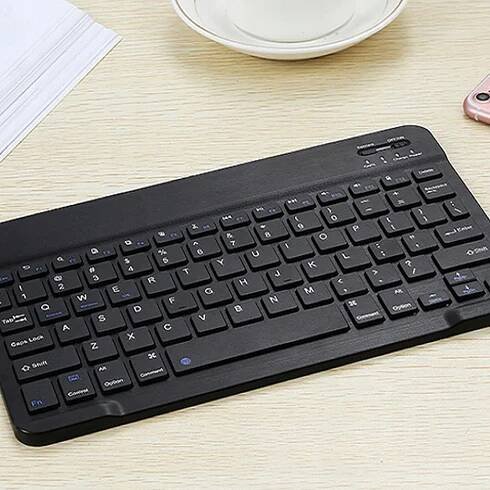 BLUETOOTH KLÁVESNICE PRO TABLETY APPLE SAMSUNG LENOVO XIAOMI UNIVERZÁLNÍ Výrobce Strado