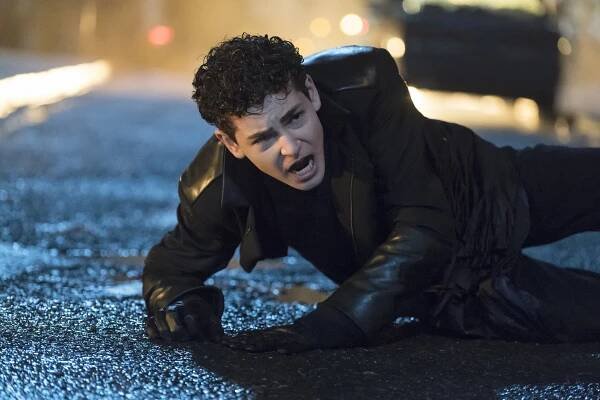 David Mazouz - Gotham - Co že udělali? - Z filmu