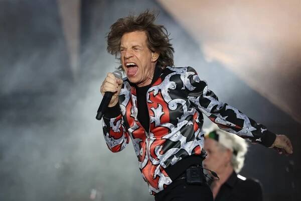 Zpěvák Mick Jagger čeká na operaci srdce. Podle lékařů se plně uzdraví