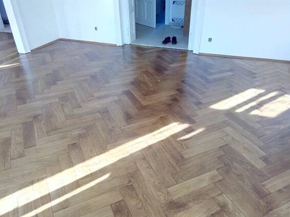 Liberec - renovace staré dobové podlahy 