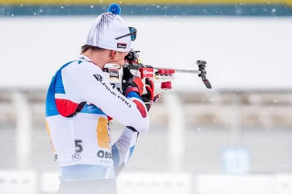 OMEJ Pokljuka: Jonáš Mareček ve stíhačce pátý, Luděk Abrahám osmý - BiatlonMag