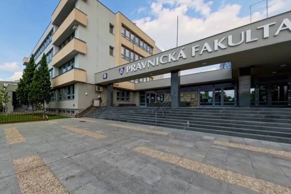 Olomoucká fakulta nominovala na pozice ústavních soudců pět osobností