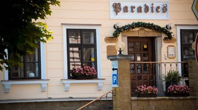 Vchod hotelu