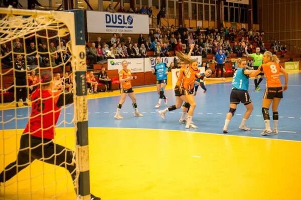 HK Slovan Duslo Šaľa-Banik Most 15.2.2020 | SLOVAN DUSLO ŠAĽA | ženský hádzanársky klub