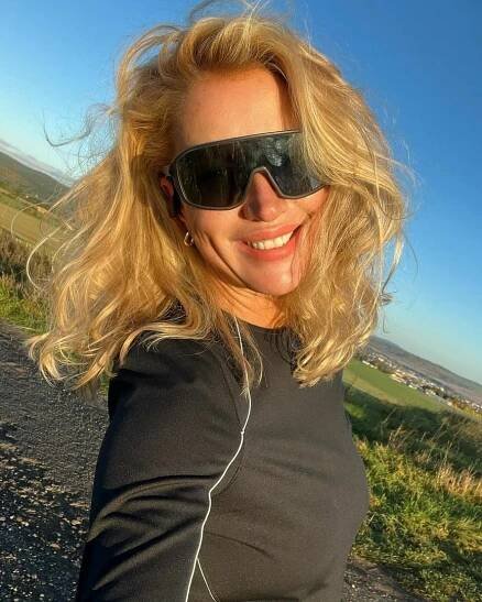 Sexy sestra Krainové slaví 55! Vypadáš na 35, tvrdí Simona