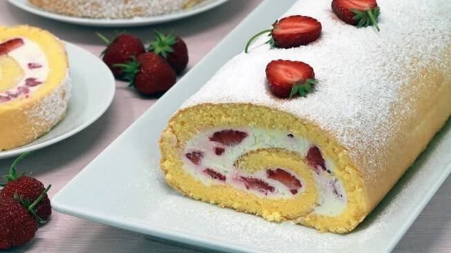 roláda, rolády, piškotová roláda, roláda bez mouky, piškotová roláda recept, rychlá roláda