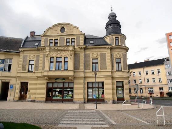 Soubor:Opava-namesti osvoboditelu 8,1.JPG – Wikipedie