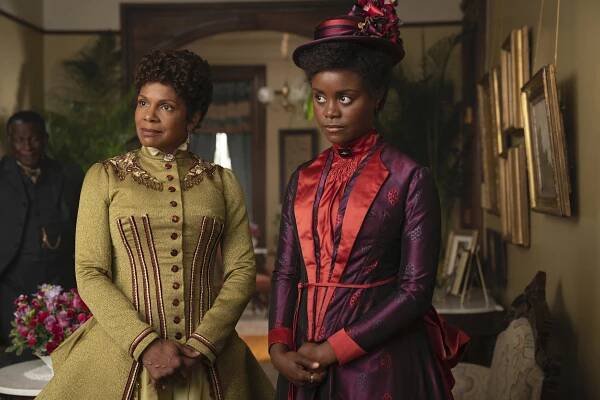 Pozlacený věk - Dlouhý žebřík - Z filmu - Audra McDonald, Denée Benton