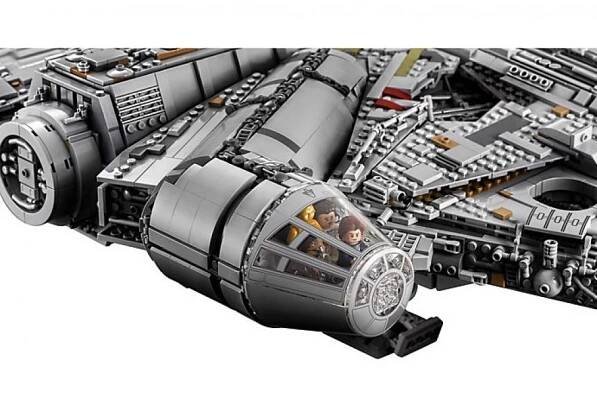 LEGO Star Wars 75192 Millennium Falcon