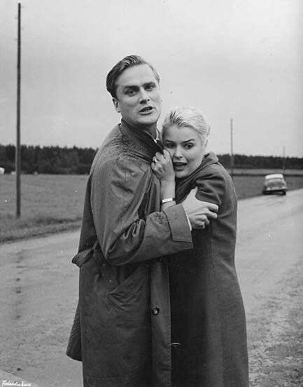 Totuus on armoton - Z filmu - Sauli Seppälä, Salme Karppinen