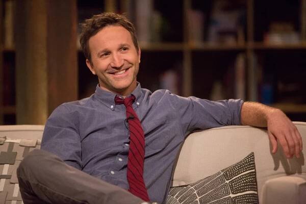 Talking Dead, Breckin Meyer, Internment, Season 3, Ep. #5, 11/10/2013, ©AMC