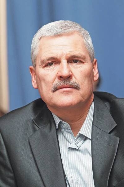 Dumbrovský dostal padáka! Nehodíš se k Ochotské, uslyšel na Nově