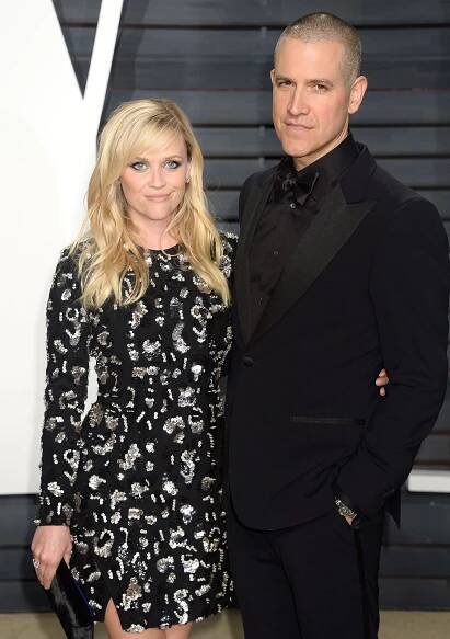 Reese Witherspoon, Husband Jim Toth: Relationship Timeline