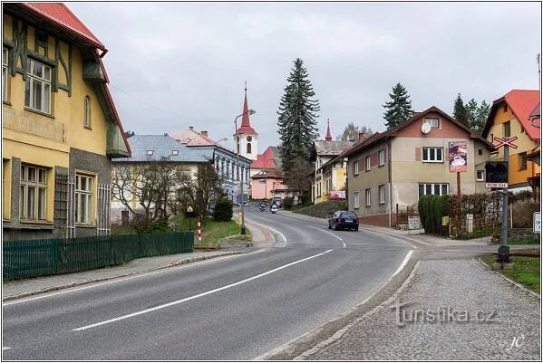 3-Před náměstím