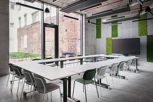 Scott.Weber Workspace – Praga Office & Garden | DESKING.CZ - 1. srovnávač coworkingů