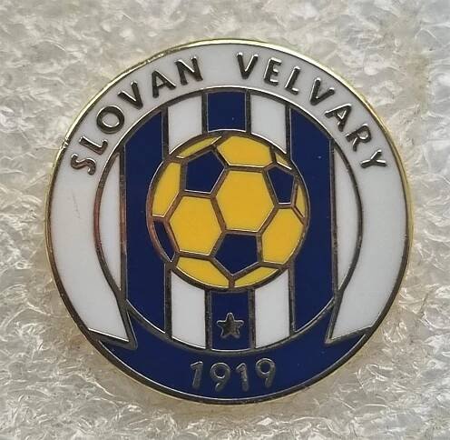 SLOVAN VELVARY, fotbal, ČESKO