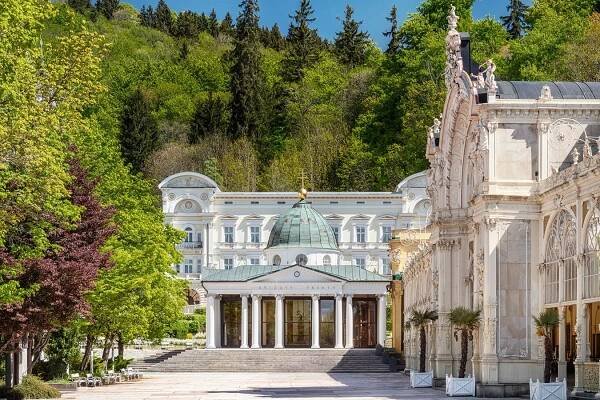 CENTRÁLNÍ LÁZNĚ - Mariánské Lázně | Západní Čechy | firotravel.cz - Cestovní kancelář