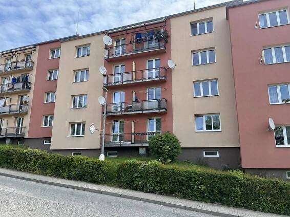 Pronájem Byt 3+1, Stavbařů, Jablonec nad Nisou