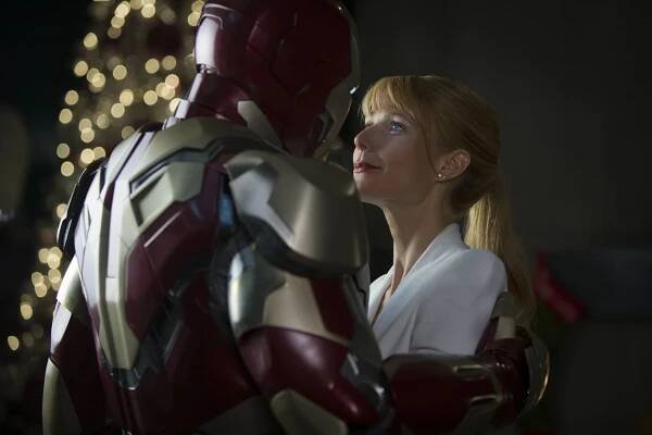 Robert Downey Jr. and Gwyneth Paltrow in Iron Man 3 (2013)