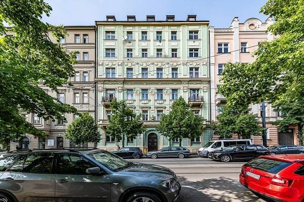 NA PRONÁJEM Byt 3+1 na Vinohradech, Praha 2 – Věra Vránková