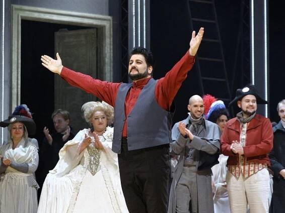 Národní divadlo: Yusif Eyvazov poprvé jako Andrea Chénier