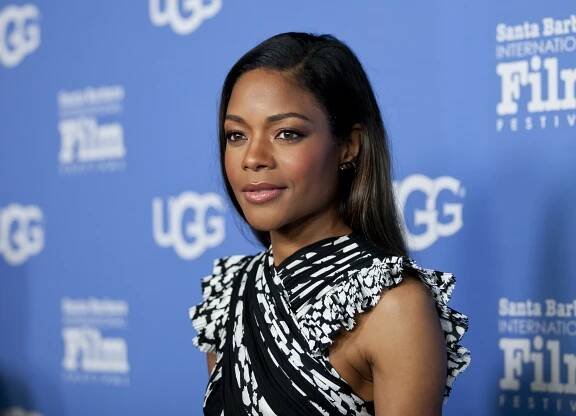 Moonlight‘s Naomie Harris Doesn’t Think She’ll Win the Oscar for Best Supporting Actress