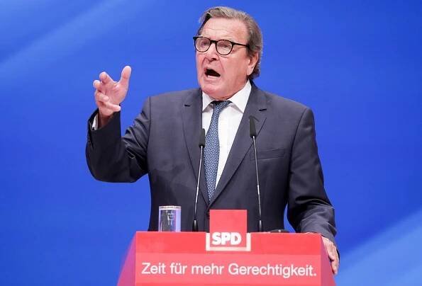 Gerhard Schröder | iROZHLAS - spolehlivé zprávy
