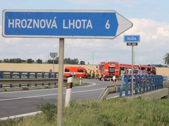 Čtyři mrtví po srážce u Vnorov: třetí nejhorší havárie za posledních patnáct let
