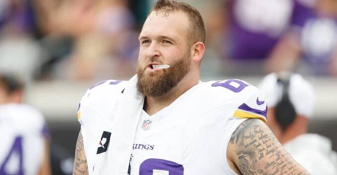 Orlando Brown Jr. calls Dalton Risner “a dog,” says the guard is “going to help us a ton”