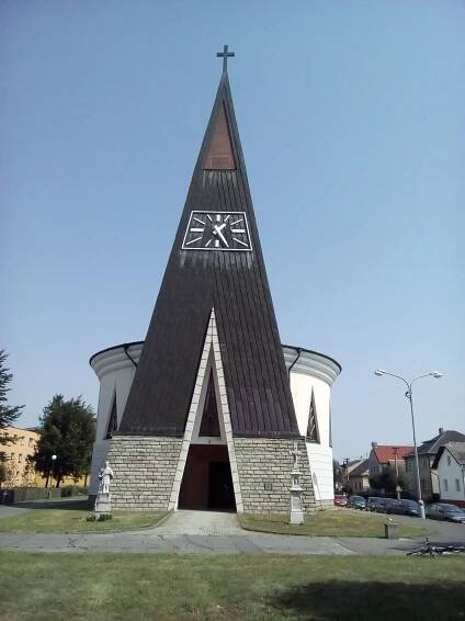 Fotografie - Opava - Kylešovice: kostel sv. Jana Nepomuckého - 11.08.2017