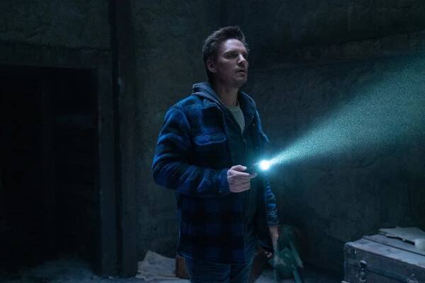 Stíny spravedlnosti - Otřesy - Z filmu - Riley Smith